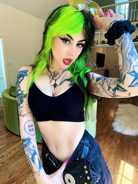 Batz model porn picture