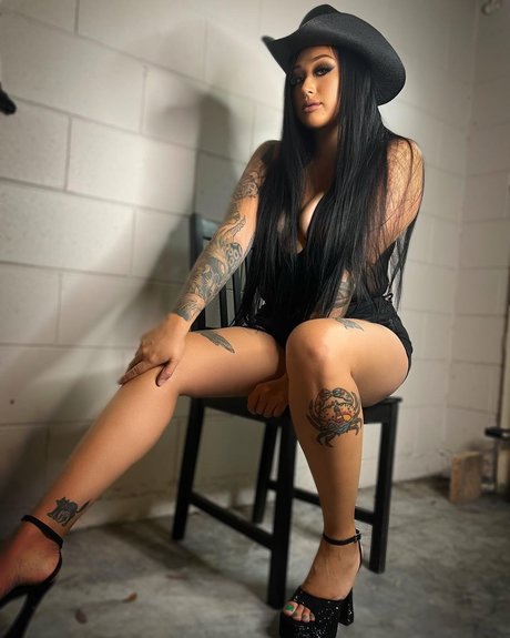 Shawnee_ model exclusive galleries