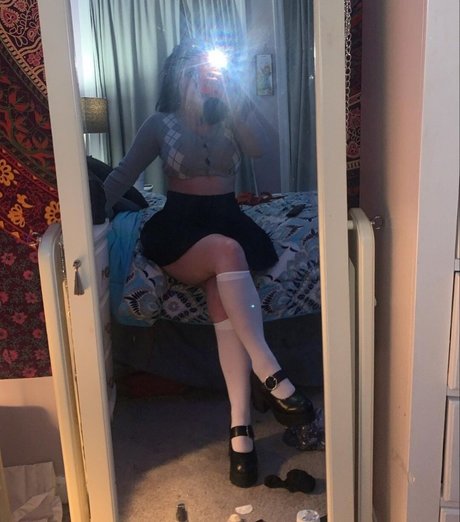 Gothicbratgf_ nudes star photo