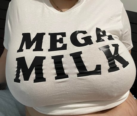 Pkittens Busty perfect model photos