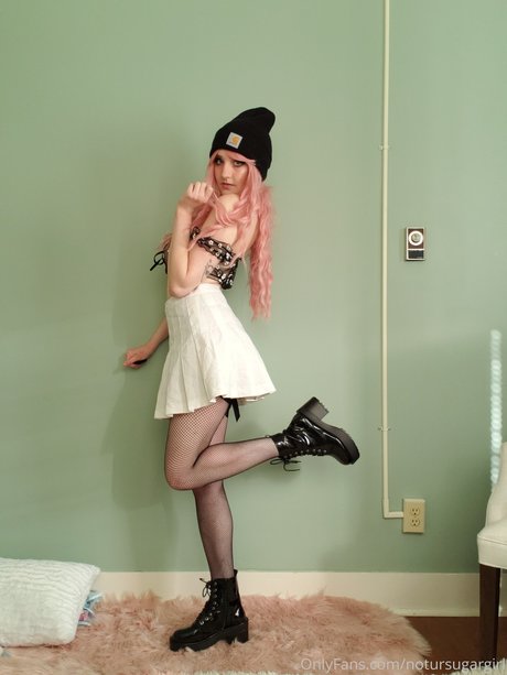 Meadow West nude model picture