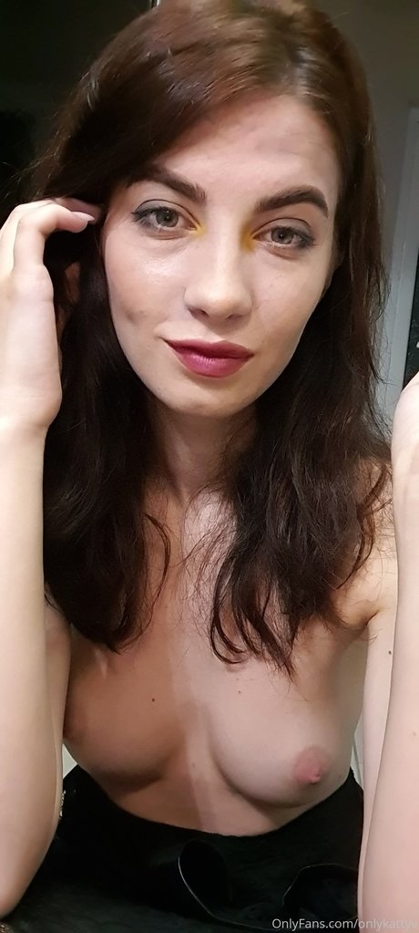 Goddess Kitty pornstar naked photos