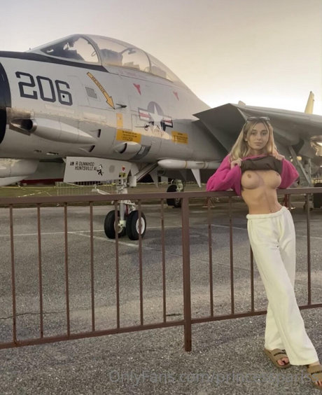 Princess pariss nude actress pictures