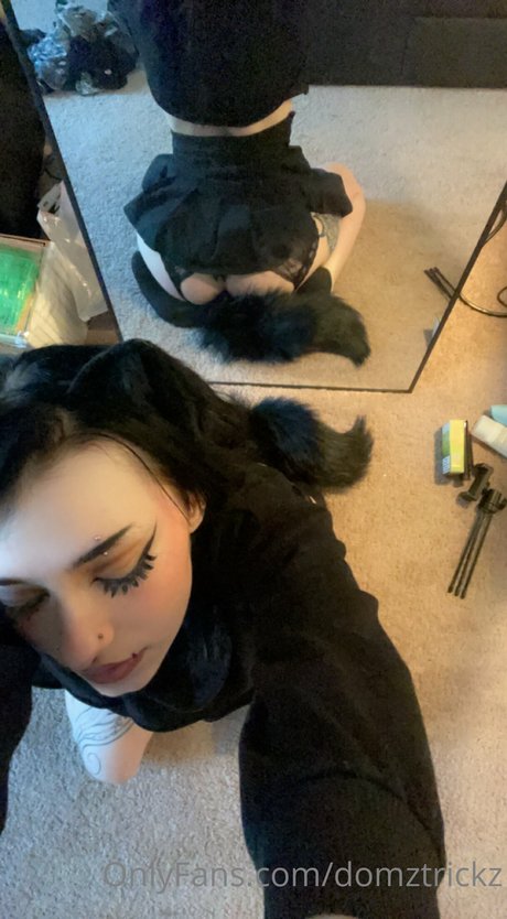 Doms Trickz pornstar nude images