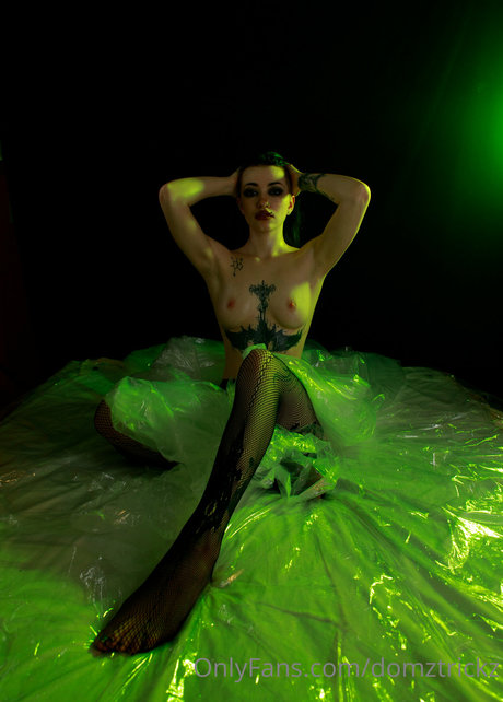 Doms Trickz perfect actress pic