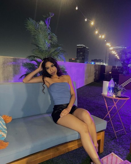 Allixnnn exclusive model picture