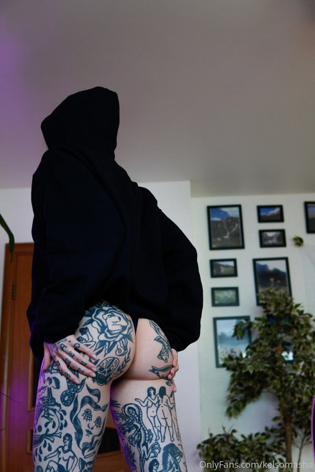 Tattooed Russian model nude archive