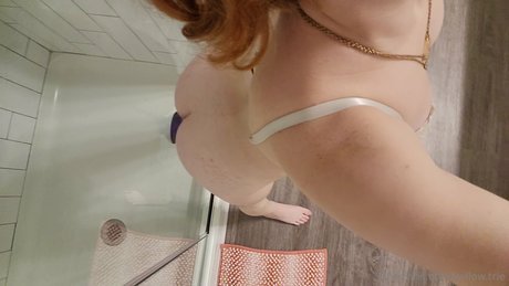 Willow Trie pretty pornstar images