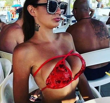 Kristina Penava star exclusive images