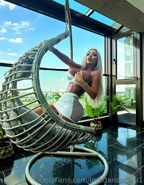 Loredana Chivu actress pictures