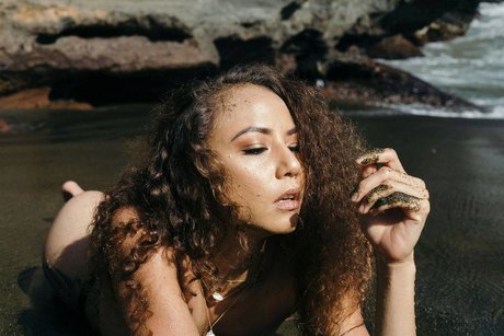 Lilium star nude gallery