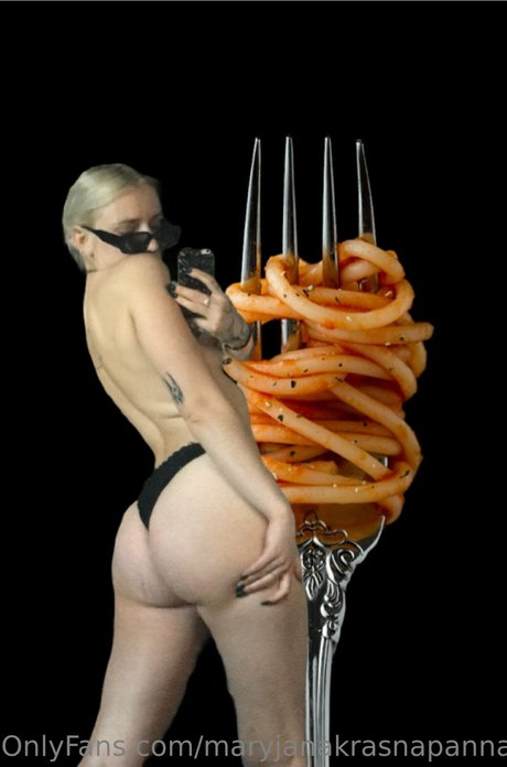 Maryjanakrasnapanna model porn pic