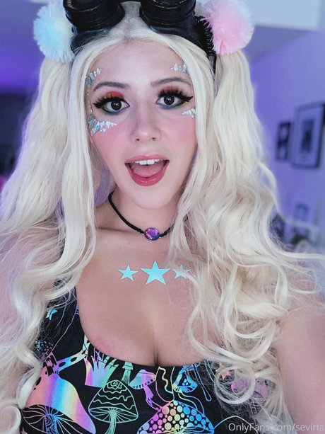 Seviria Cosplay_ Profile pic