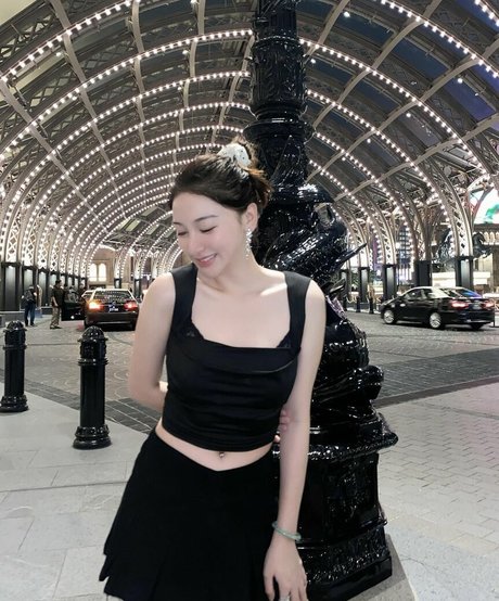 Inshy hd actress images