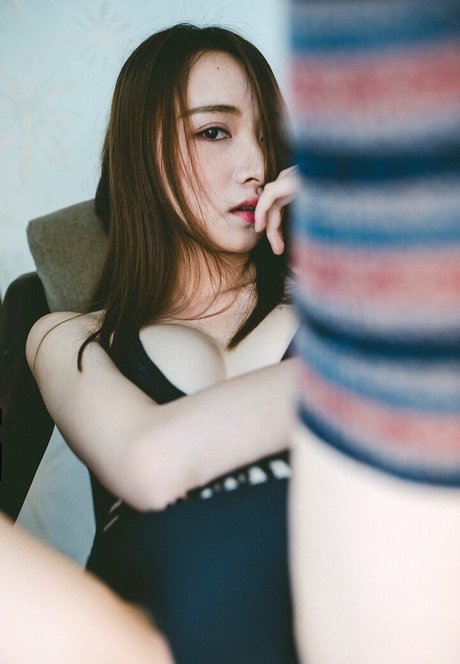 Inshy free pornstar pics