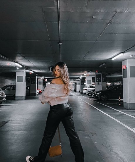 Zynahara pornstar free picture