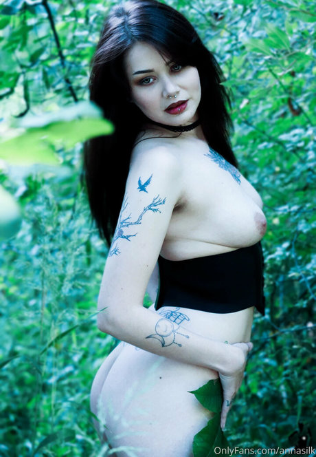 annasilk pretty model photos