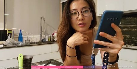 Zumi star hot pictures