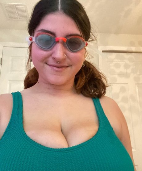 Zucchini star sexy picture