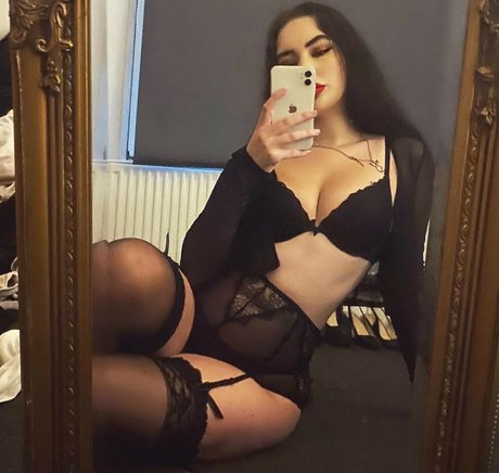 Z Smethurst nude actress pics