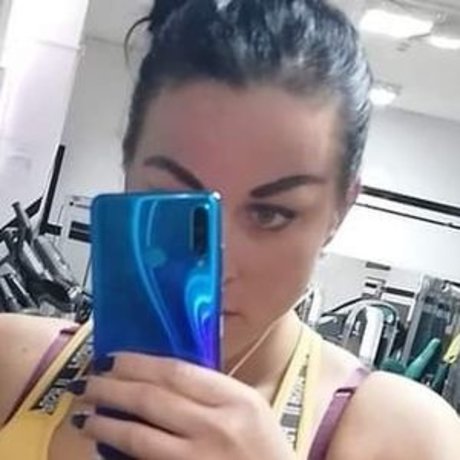 Zrenjanin model hot galleries