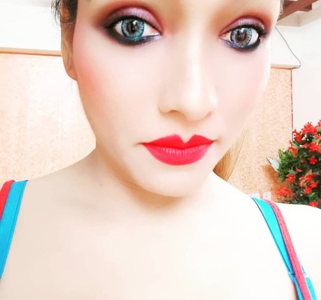 Zoya Rathore model hd img