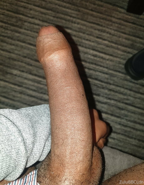 zulubbcldn adult model img