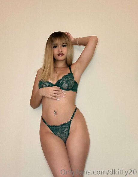 skinny teen big tits onlyfans porno picture