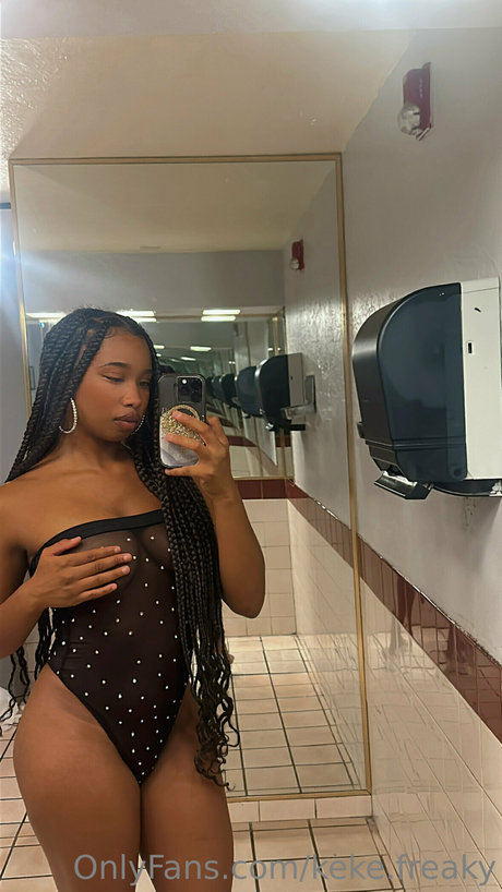 Keke Freaky adult star pics