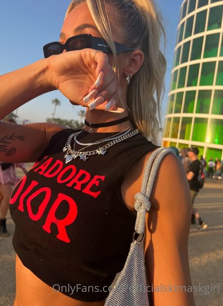 Briana Armbruster_ star nude pictures