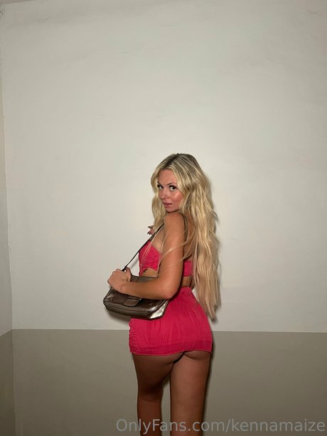 Kennamaize Kenna model nude pics