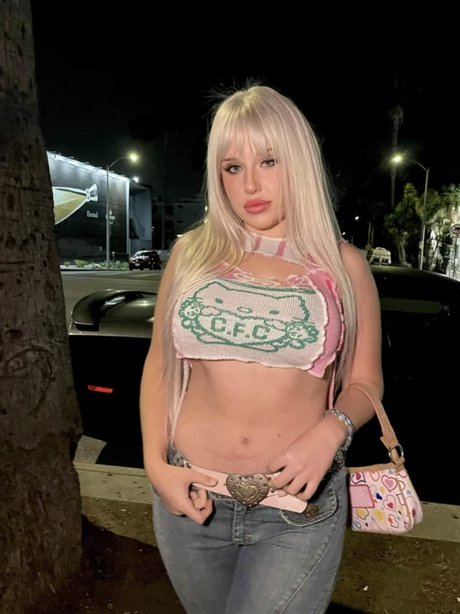 Charlotte Olivia_ hd actress photo