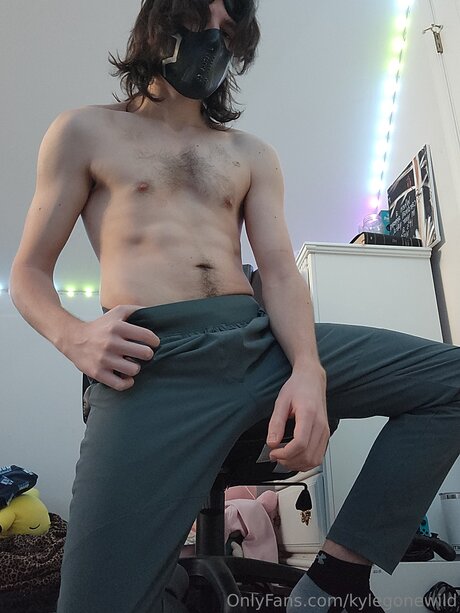 Kylegonewild sexy pornstar pictures