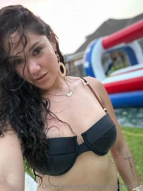 Pearlsparadize model naked photos
