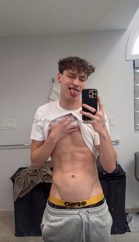 Kylejacobswild naked star pictures