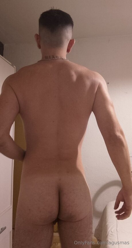 Agusmas model free photo