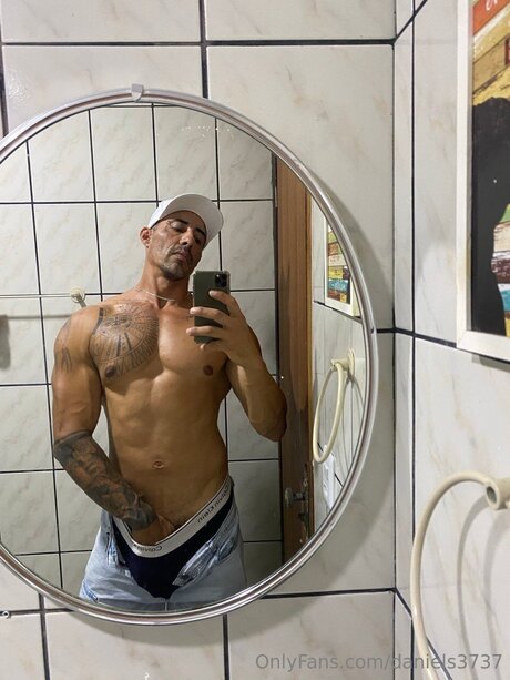 Daniels3737 star erotic archive