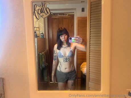 Annetteclaricedarby naked actress photos