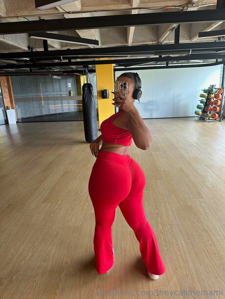 Theycallmemami pornstar sexy img