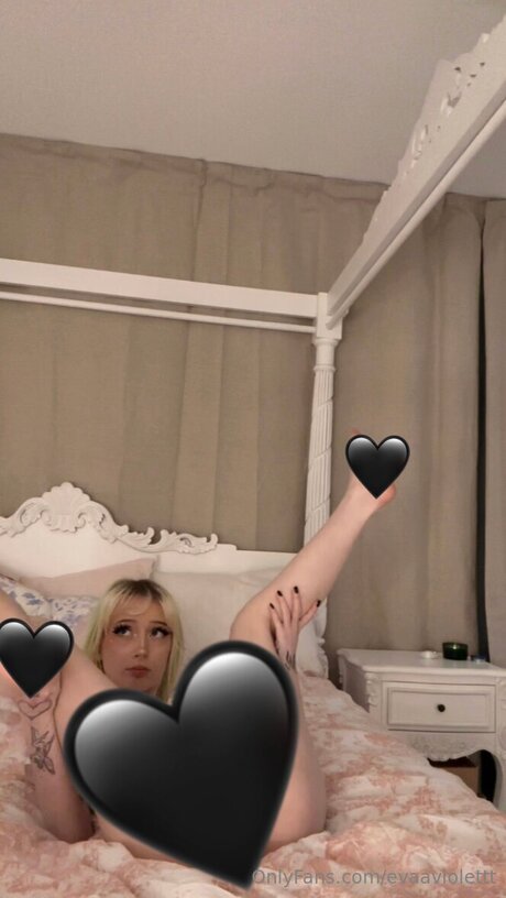 Evaaviolettt xxx star archive