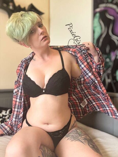 Pixiegirlcam top pornstar photo