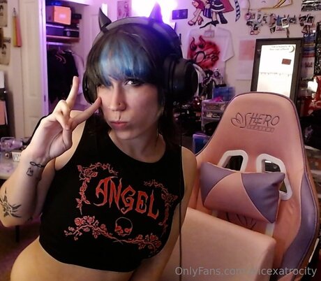 Alicexatrocity best actress pic