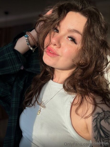 Isabelleone nude actress img