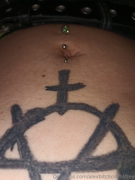 Alexbitchcraft4free sexy actress image