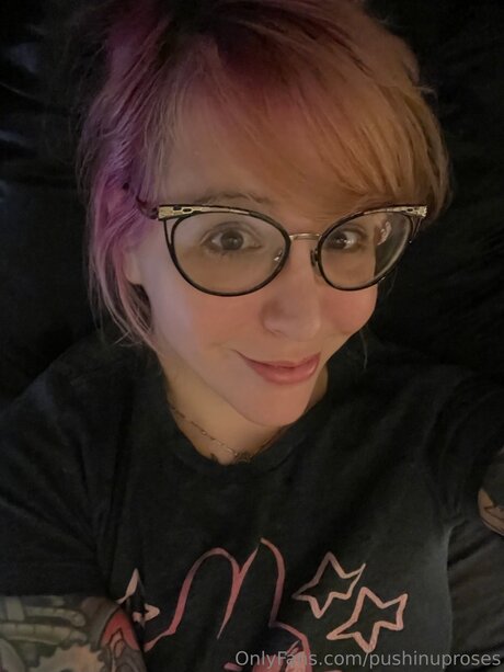 Pushinuproses pretty actress pic