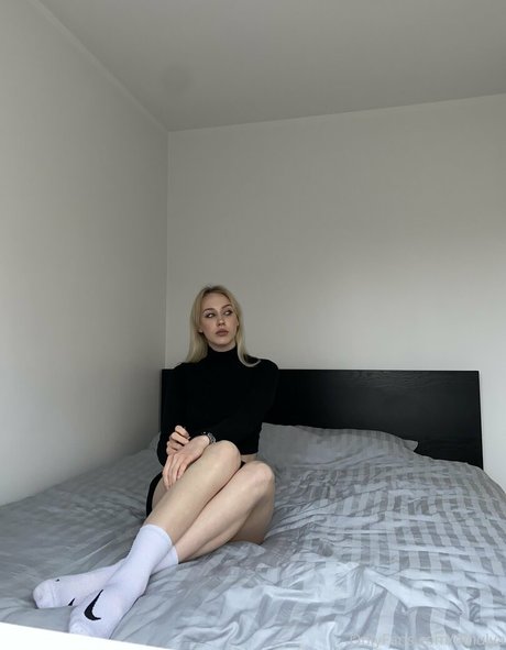 Dinulya adult actress pic