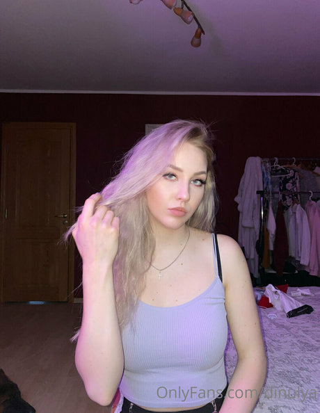 Dinulya model nude gallery