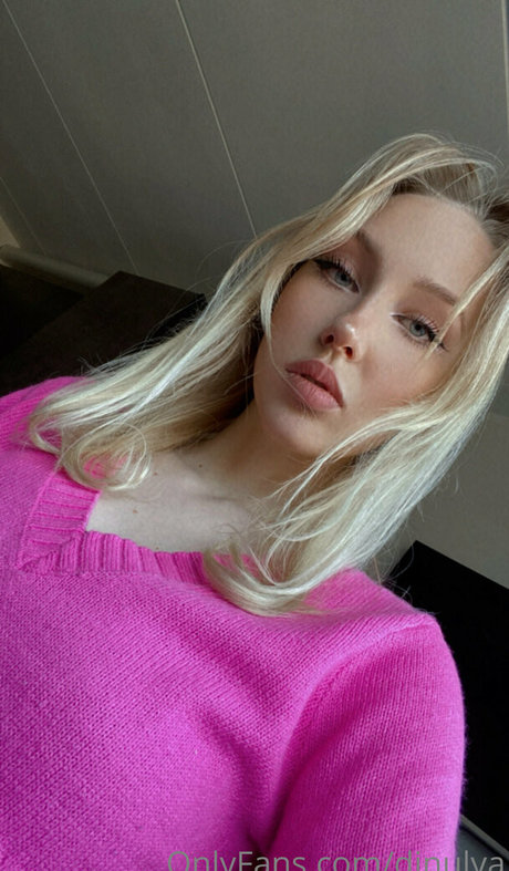 Dinulya pornstar beautiful gallery