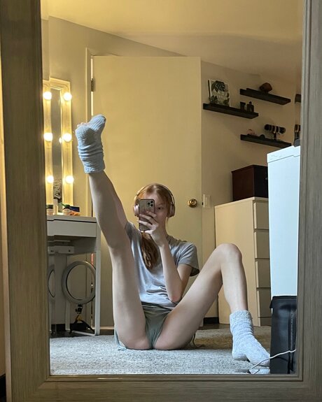 Dreamyygem star nudes image