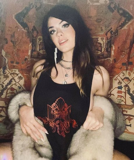 Hexgrlfrnd nude star galleries